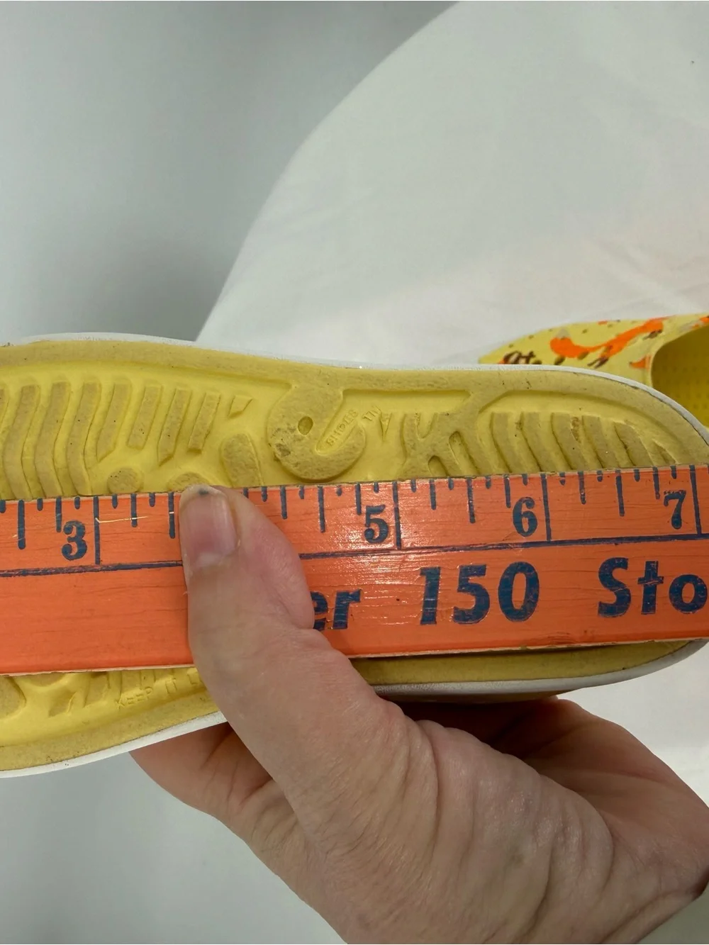 Native Jefferson Kids Yellow Orange Fox Print Slip-On Water Shoes‎ Size 12.5